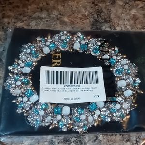 Jerollin statement necklace